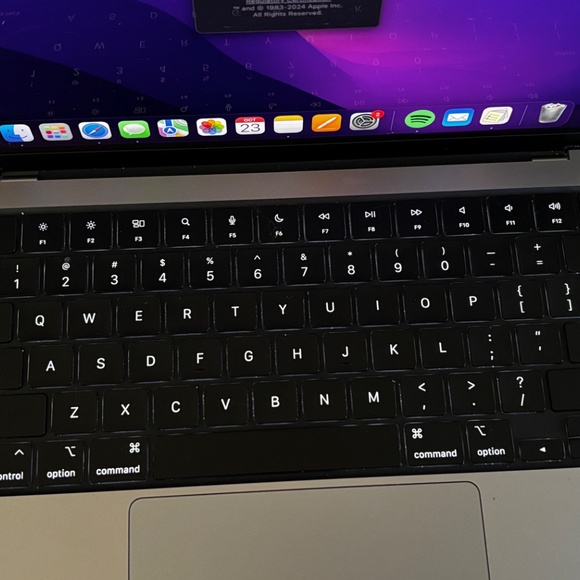 MacBook Pro 14inch - Picture 9 of 9